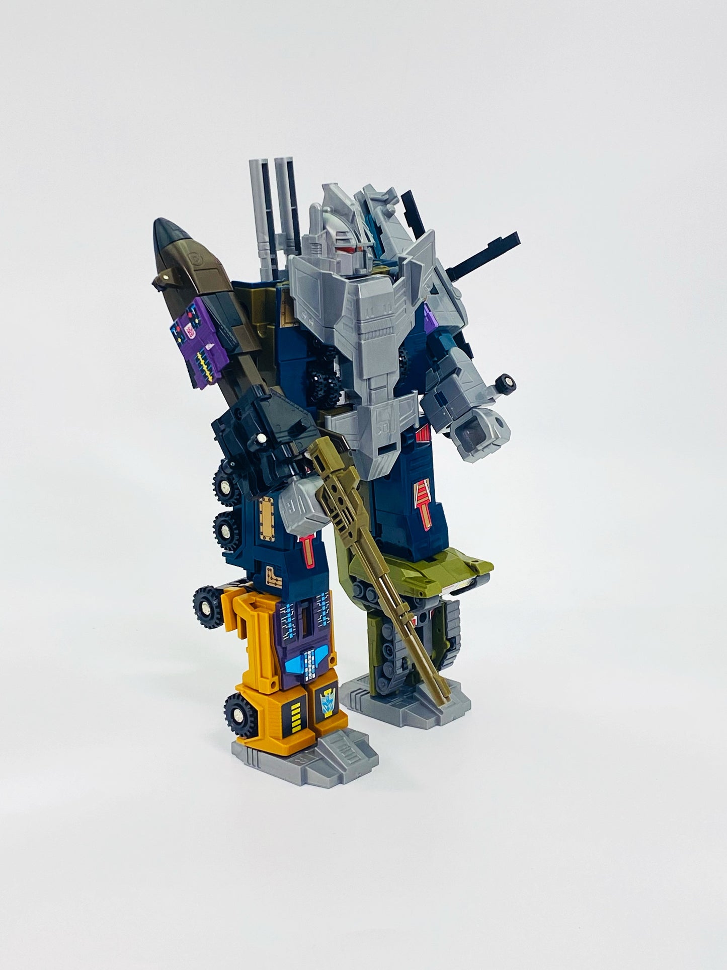 Transformers G1  Bruticus Brand New Freeshipping